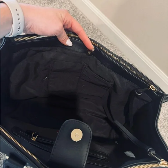 Black Leather Tote Bag - Picture 7 of 12